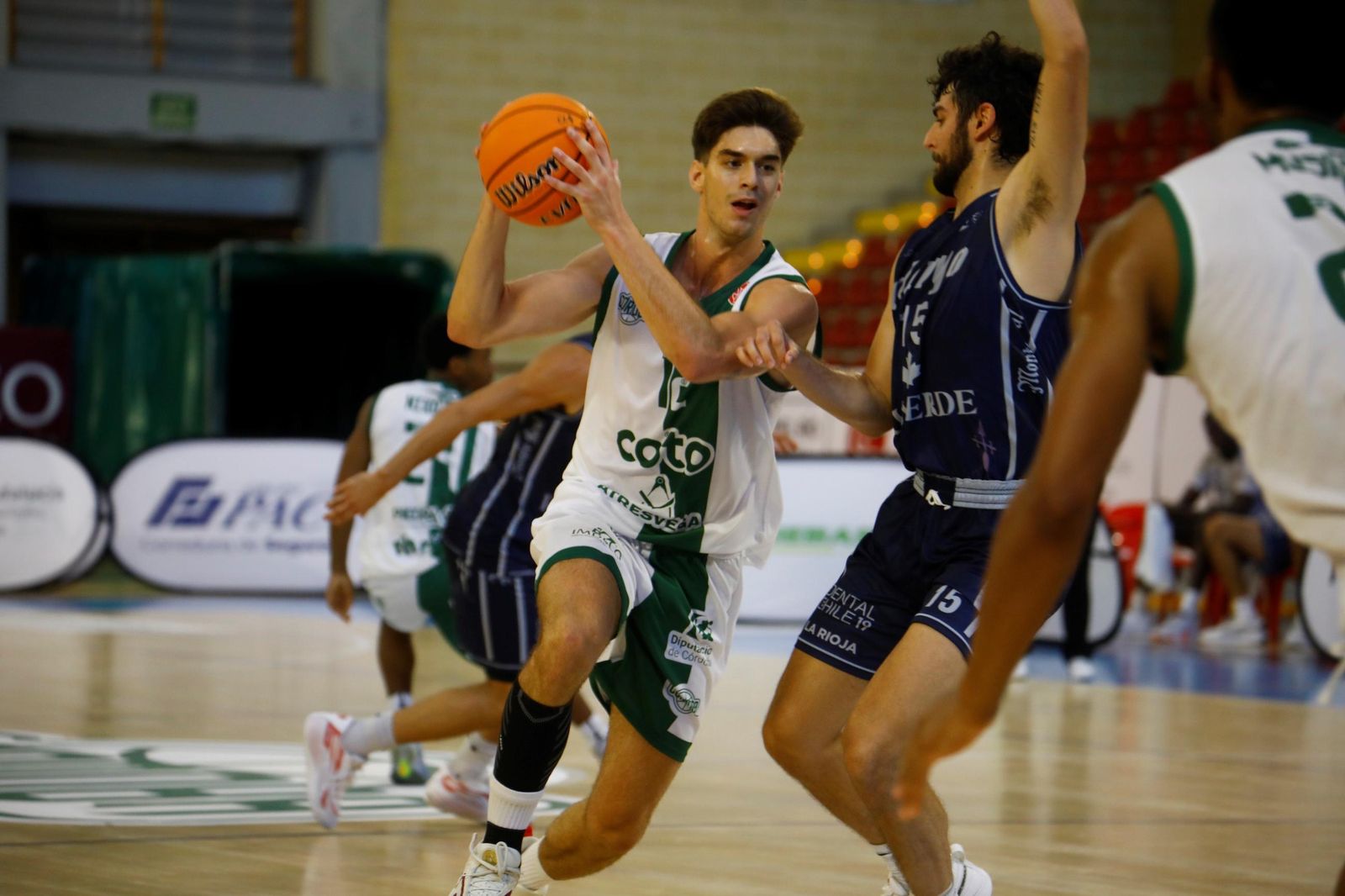 Las mejores fotos del triunfo del Coto Córdoba sobre Rioverde Clavijo en Vista Alegre