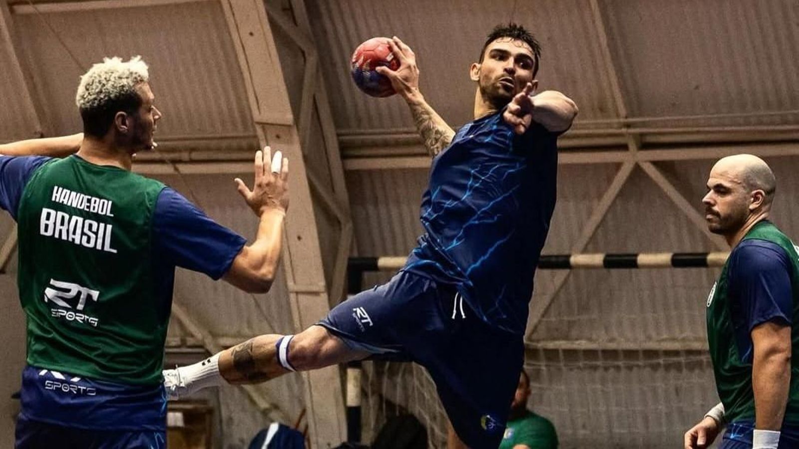 Barros, en un entrenamiento con su selección.