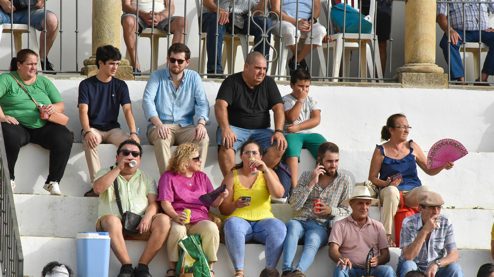 Búscate en las fotos del  festejo mixto de la Feria Real de San Roque