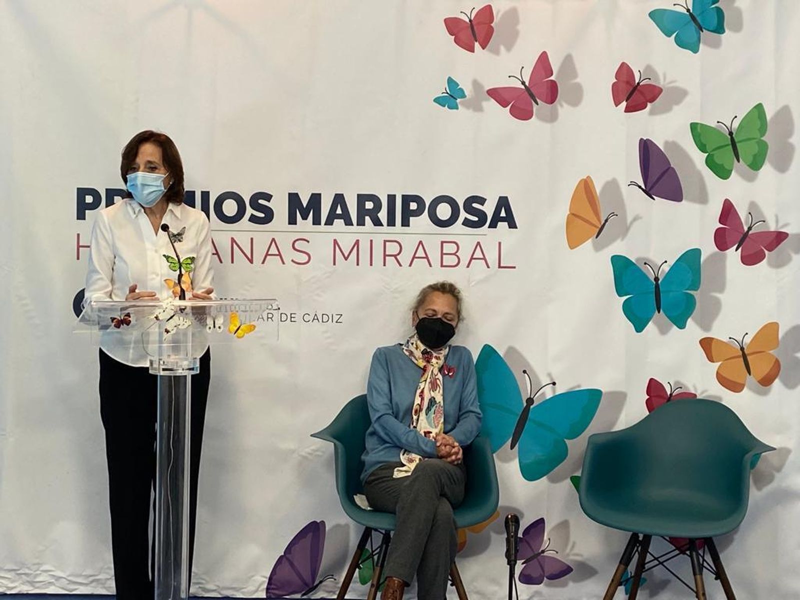 Pilar Martínez tras recibir la distinción.