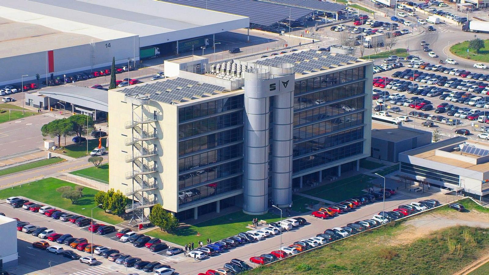 Los procesos organizativos, así como la gestión de personal, también están entre los objetivos marcados por Seat para esta nueva era basada en la electrificación de sus coches.