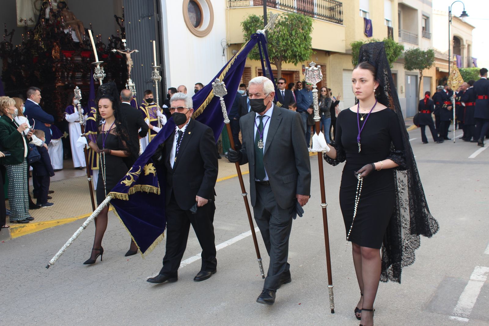 Procesión de la Hermandad de Jesús en Vera, en imágenes