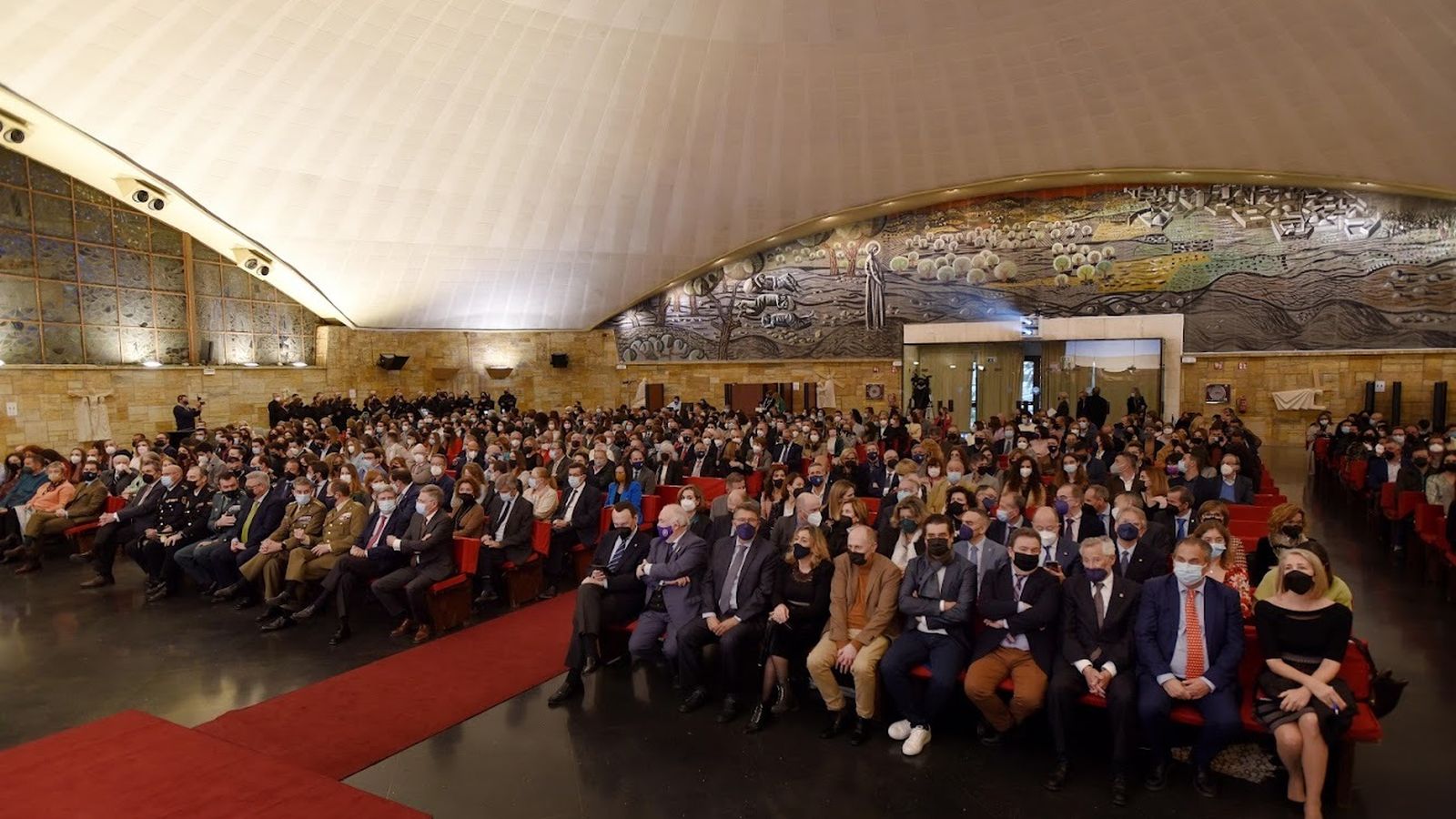Asistentes a la ceremonia de entrega de los galardones.