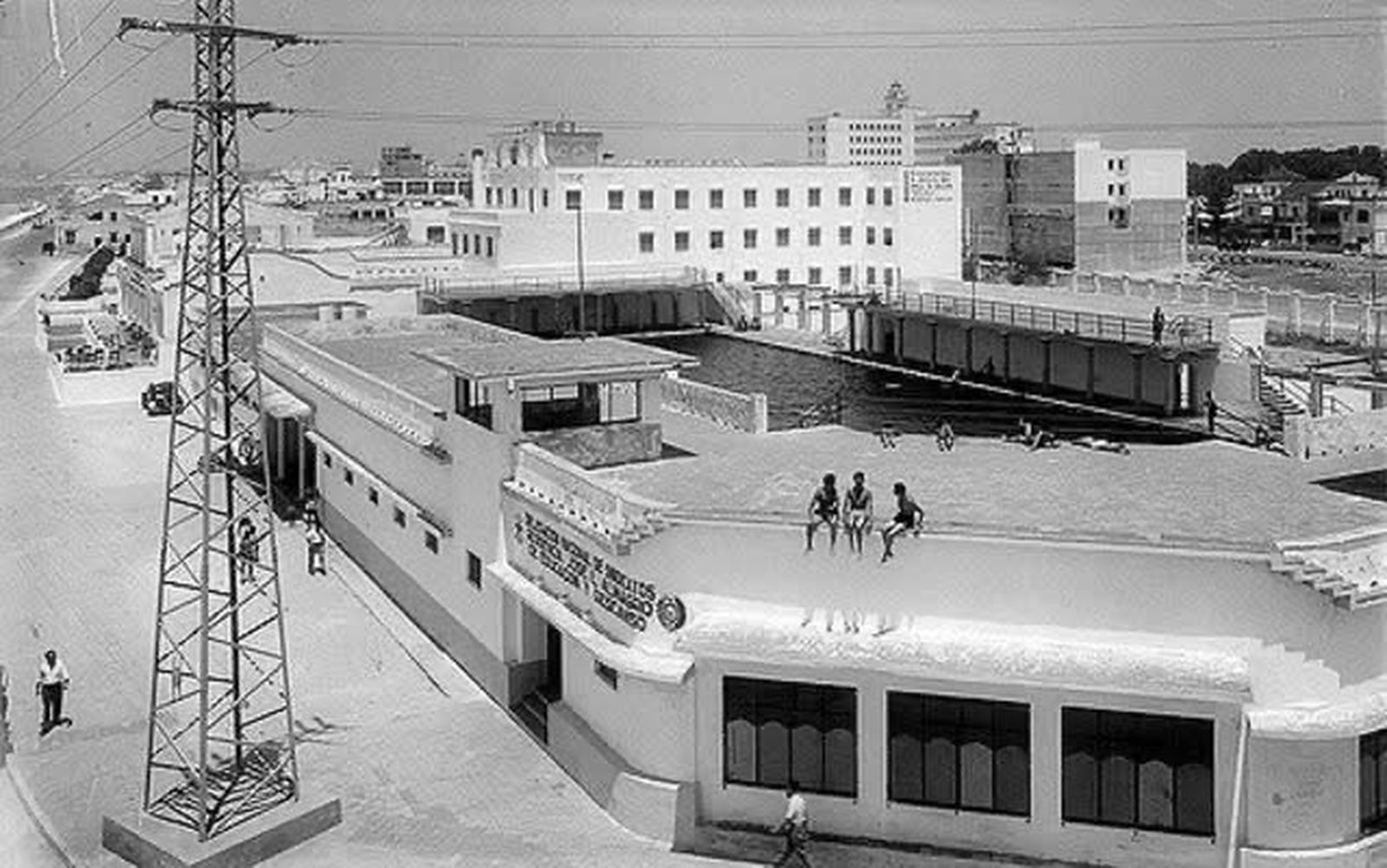 La piscina de Educación y Descanso