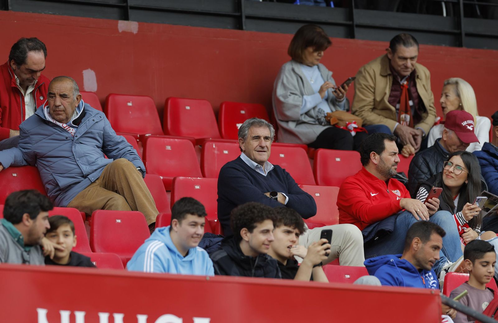 Búscate en las fotos del Sevilla fc - Rayo