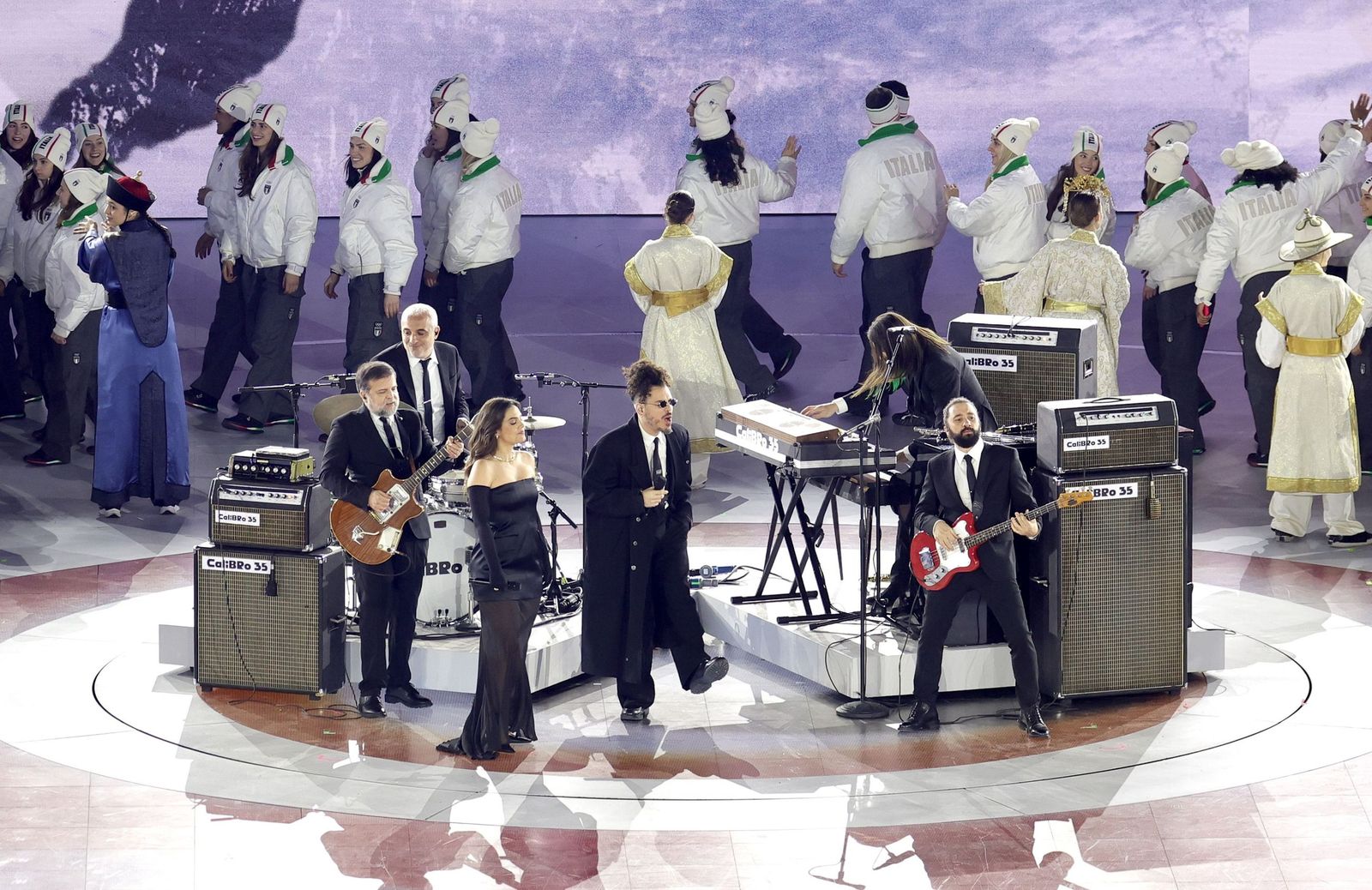 Las mejores fotos de los Juegos Olímpicos de invierno Milán Cortina d'Ampezzo 2026 | Ceremonia de clausura y jornada 17 y última