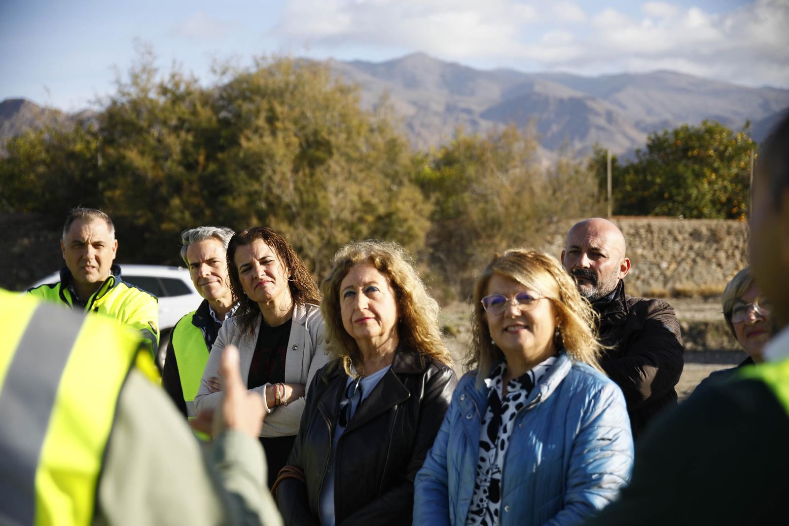 Las imágenes de la visita las obras de restauración hidrogeomorfológica y de naturalización del cauce del río Andarax, en Rioja