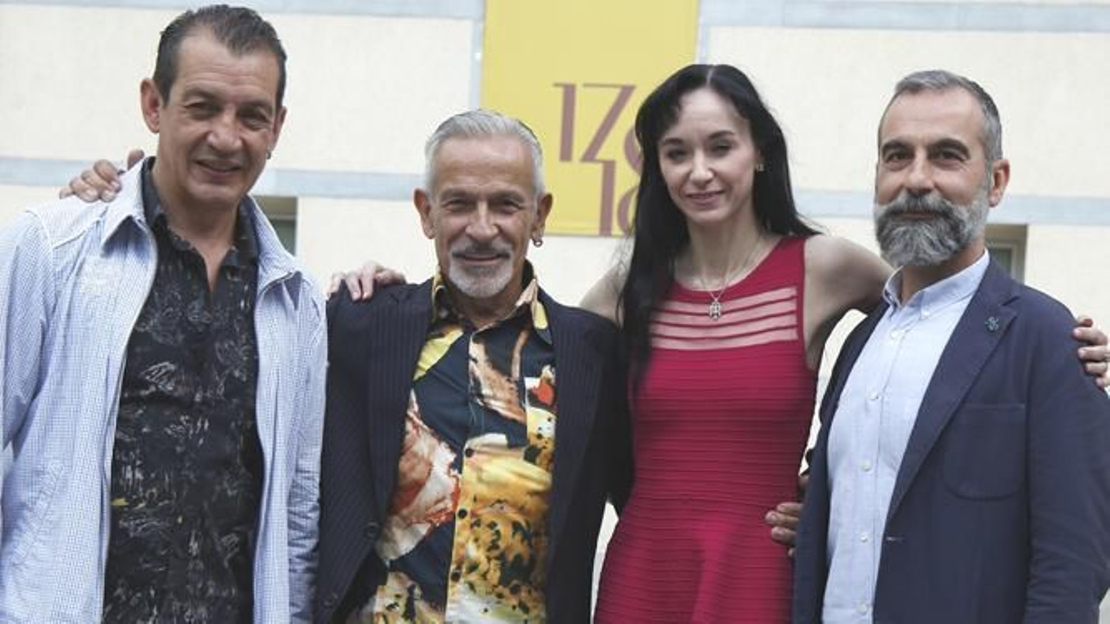 Víctor Ullate, segundo por la izquierda, con Eduardo Lao, Lucía Lacarra y Antonio Garde.