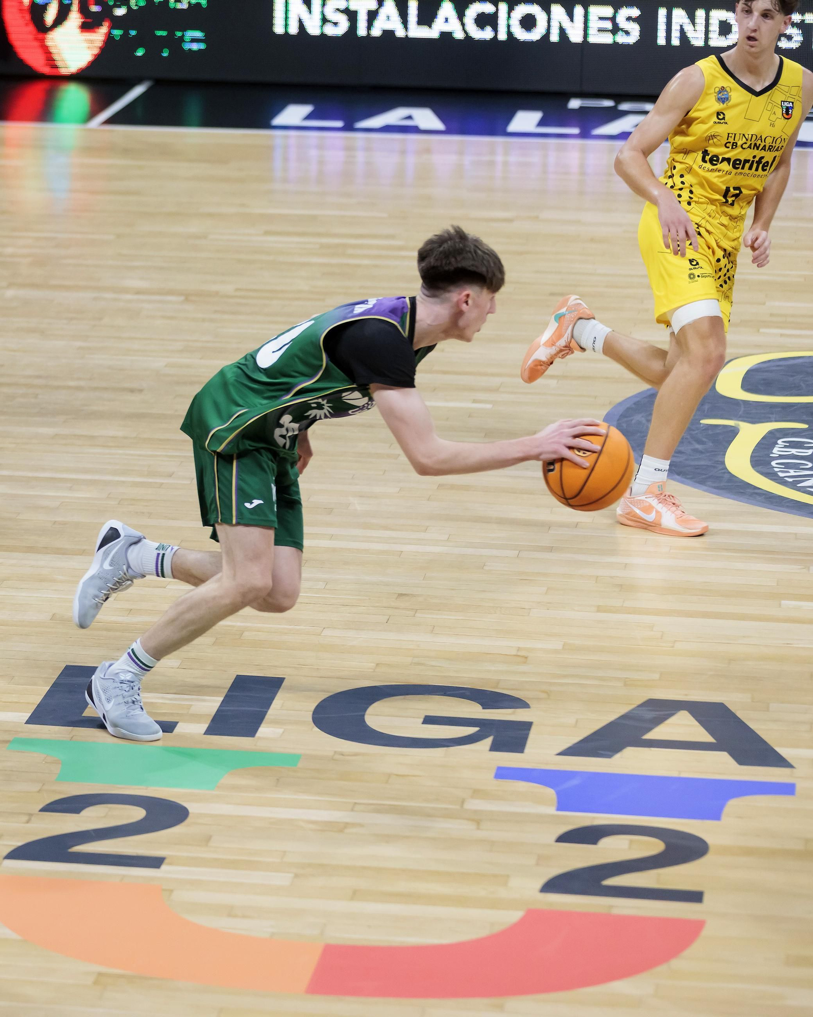 El Unicaja Alhaurín de la Torre conquista La Laguna (66-69)