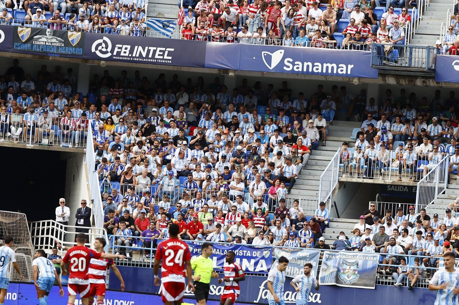 Búscate en el Málaga CF - Granada en las gradas de La Rosaleda