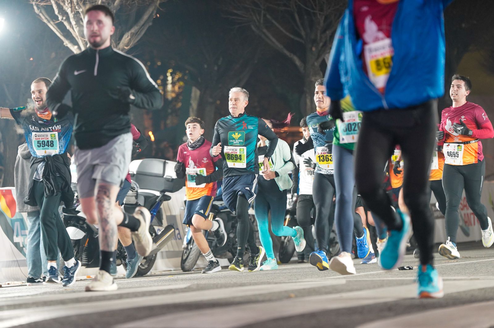 En imágenes: búscate en tu llegada a meta de la Carrera de San Antón 2026 (13)