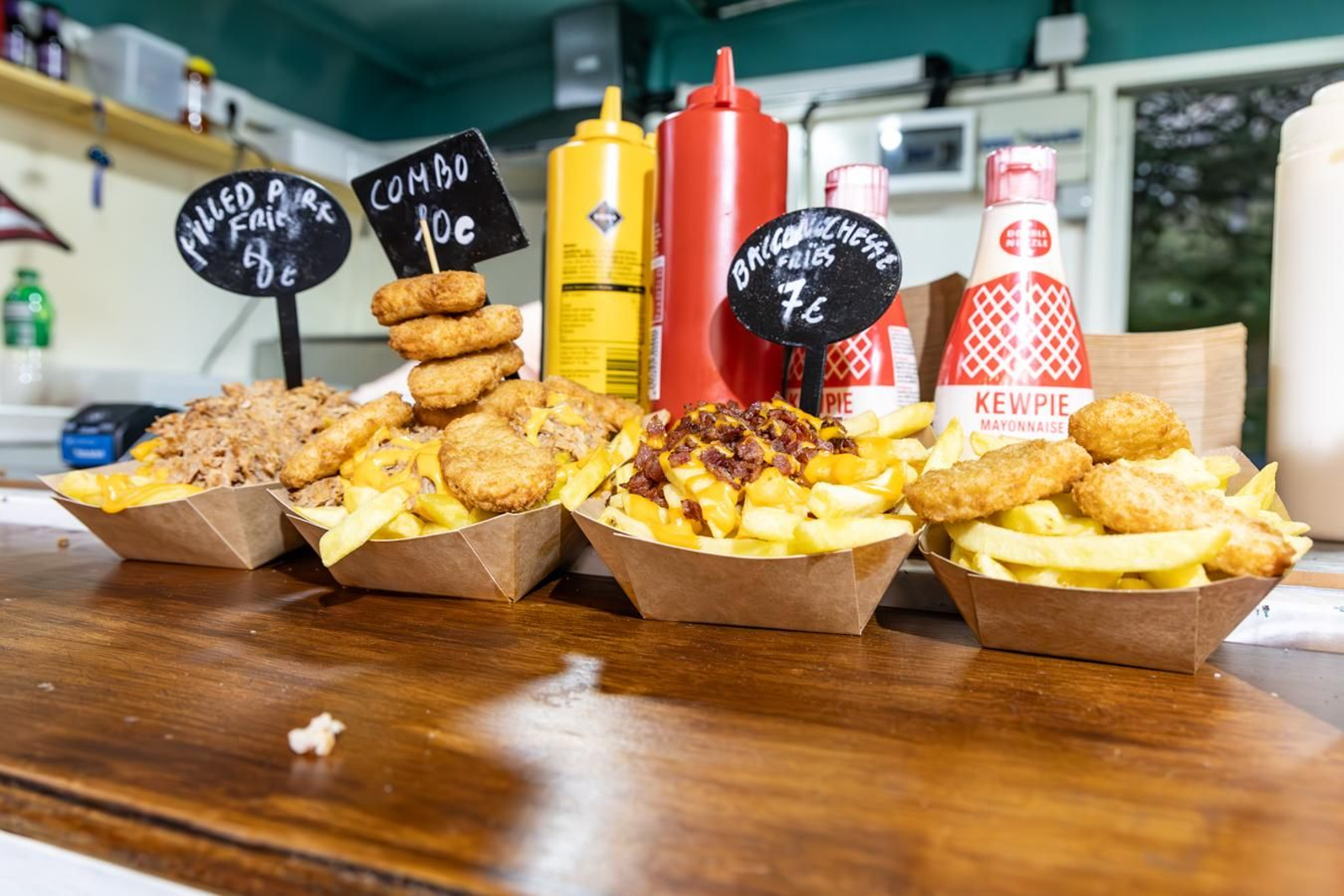 Búscate en las imágenes del sabroso Festival Foodtrucks de Jaén