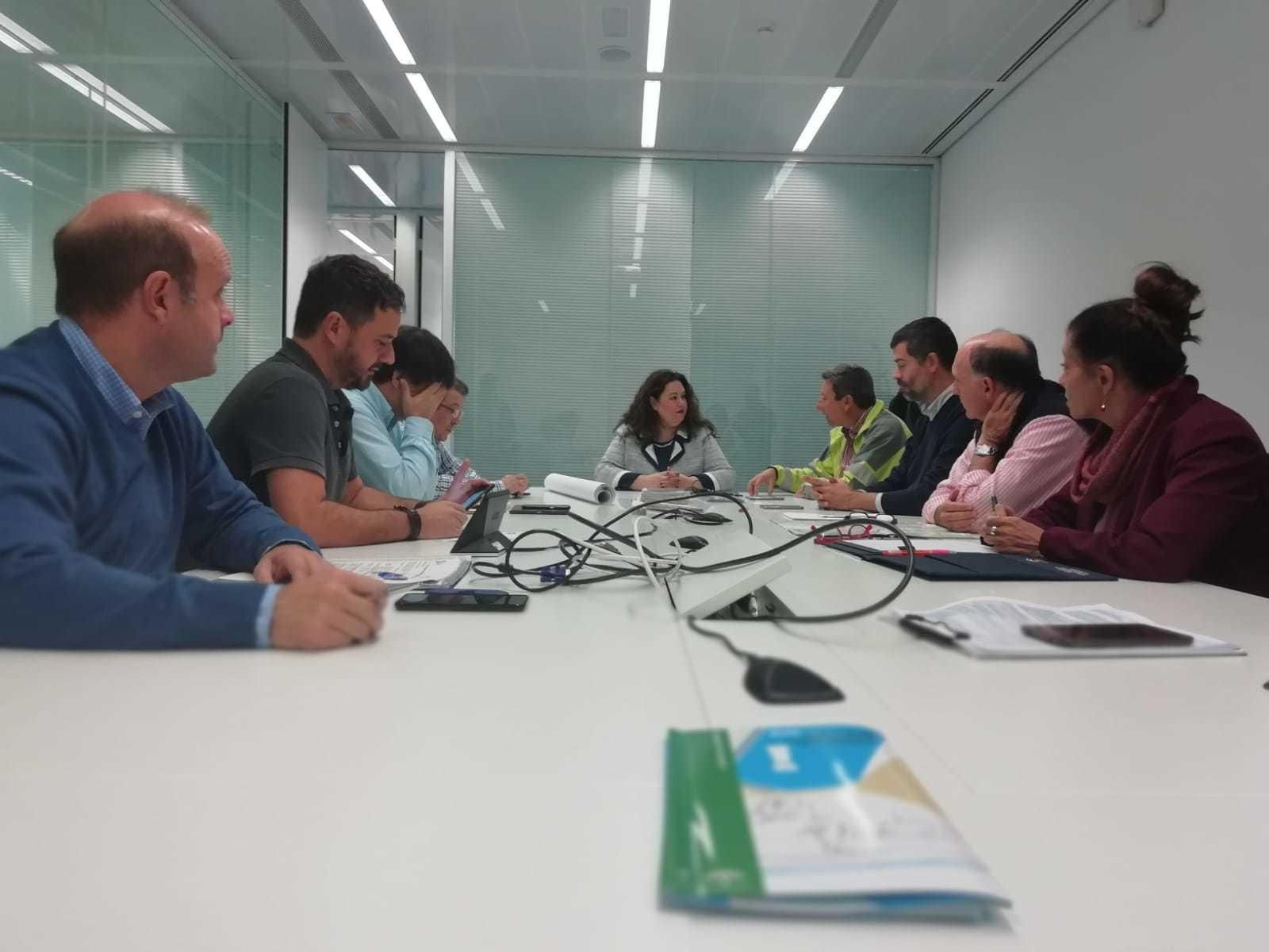 El comité asesor del plan provincial de Emergencias, reunido este sábado.