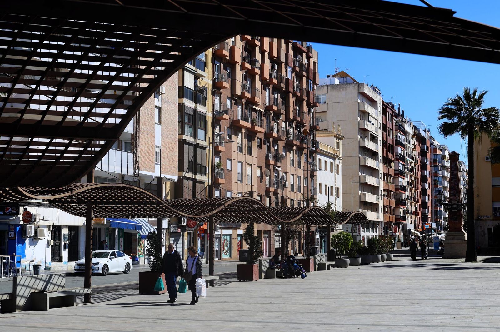 Imágenes del ambiente en la mañana del sábado en Huelva