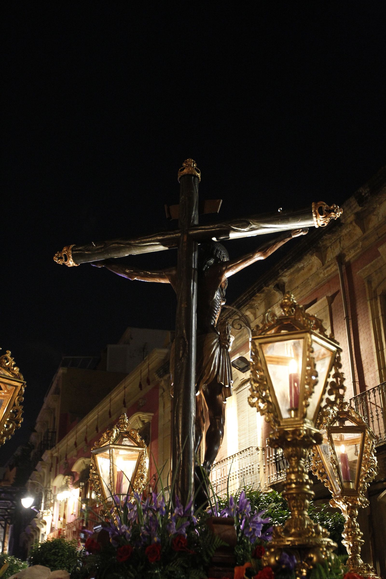 Imágenes Via Crucis Santo Cristo de la Escucha. Semana Santa Almería 2019