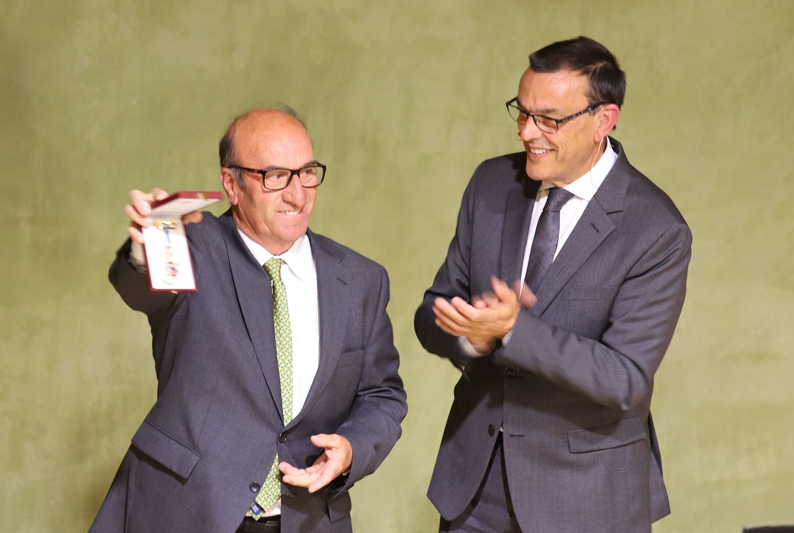 Acto de la Diputación de los gobiernos de gobiernos locales democráticos de los últimos 40 años