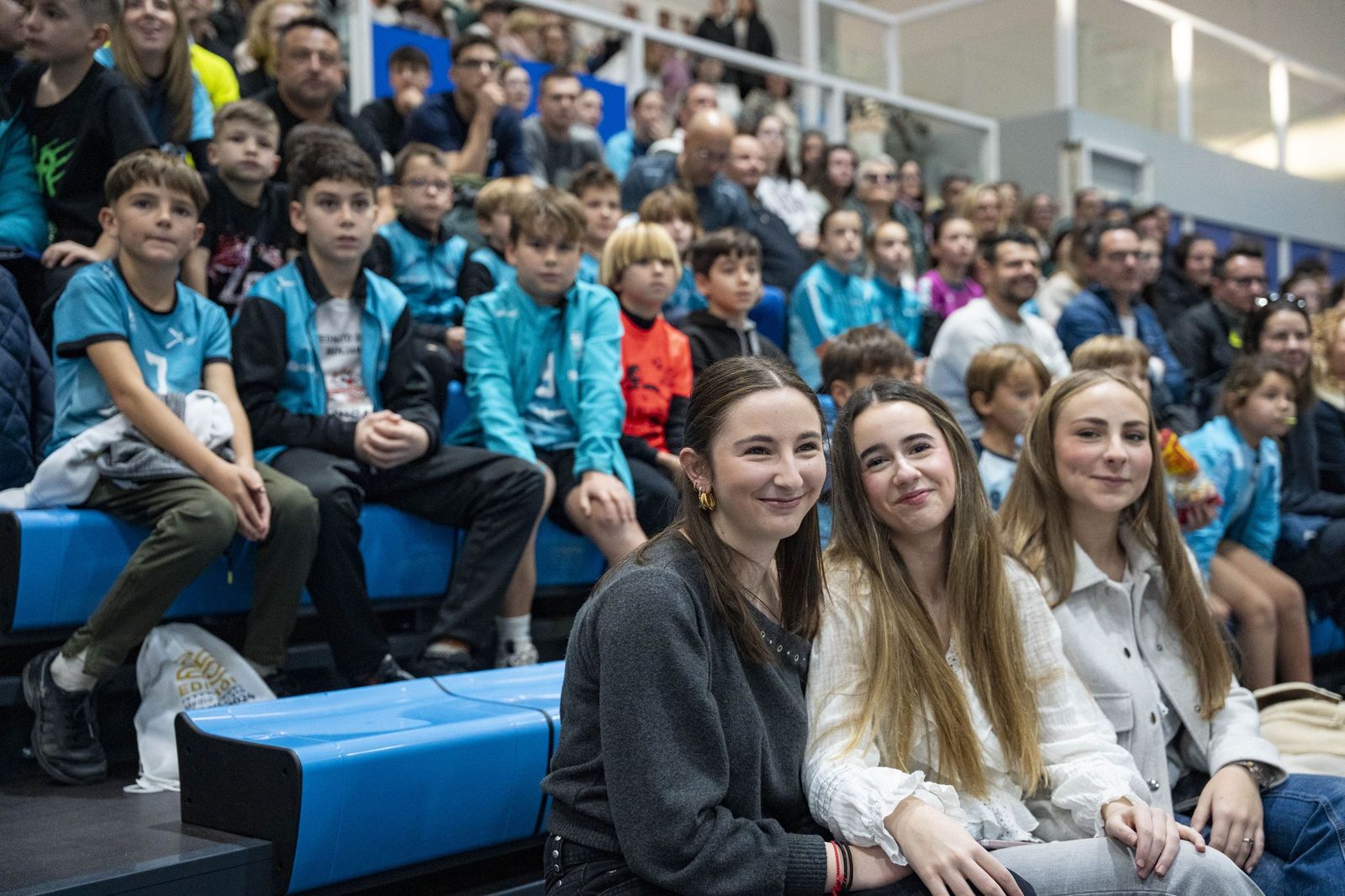 Las imágenes del partido entre Unicaja Costa de Almería y Pamesa Teruel de Superliga de voleibol