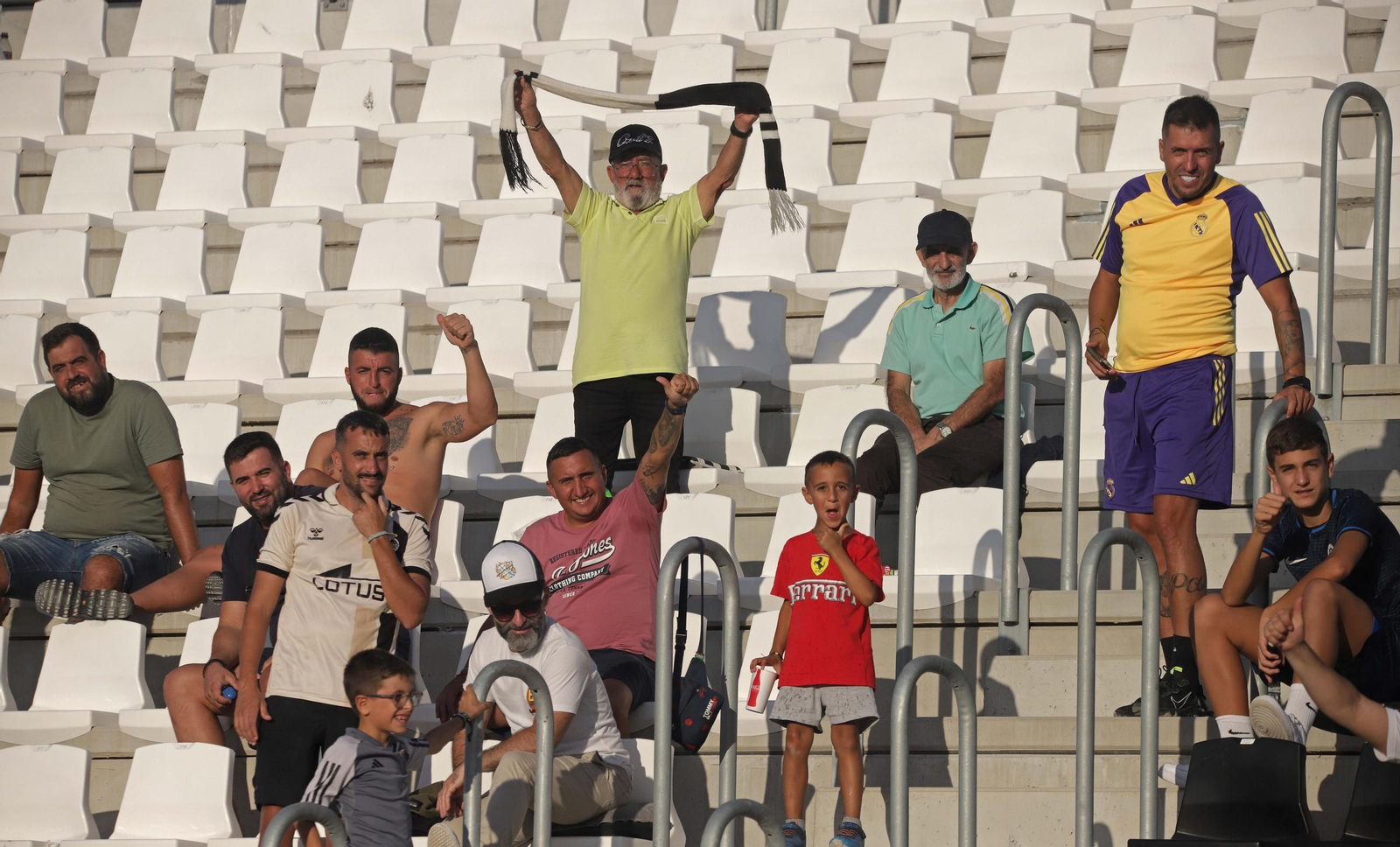 Búscate en el Ciudad de La Línea durante el Balona - Castilleja de Tercera Federación