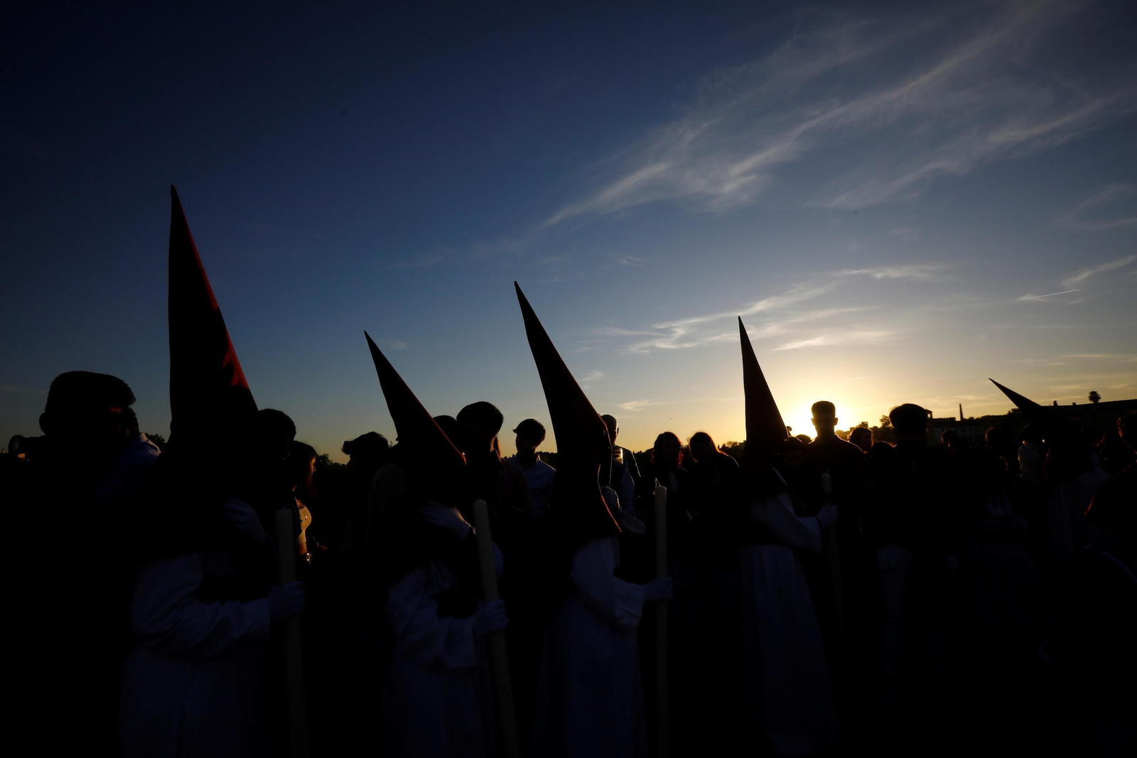 Viernes Santo en Córdoba: la procesión del Descendimiento, en imágenes