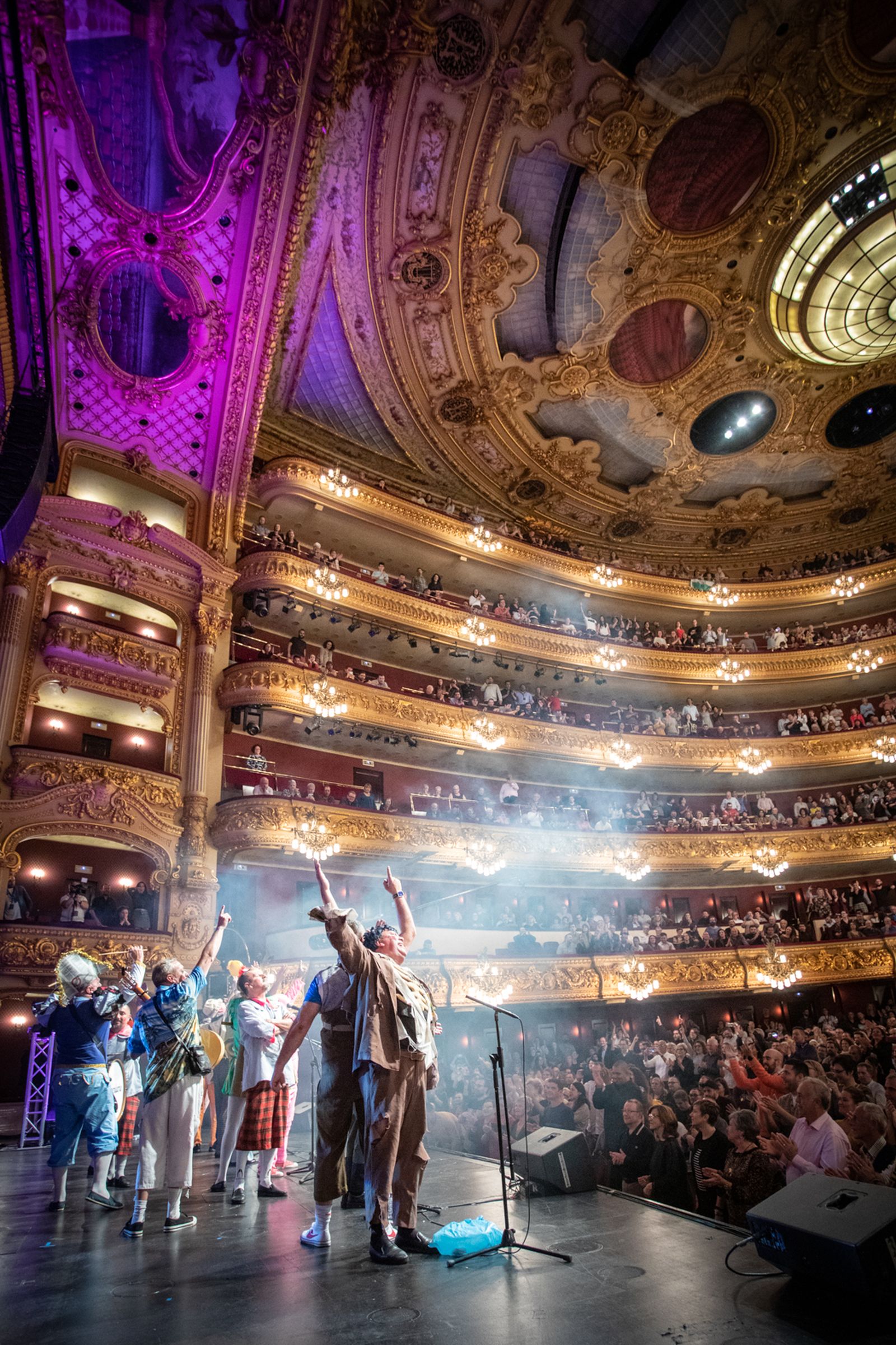 La antología del 'Love' sobre las tablas del teatro