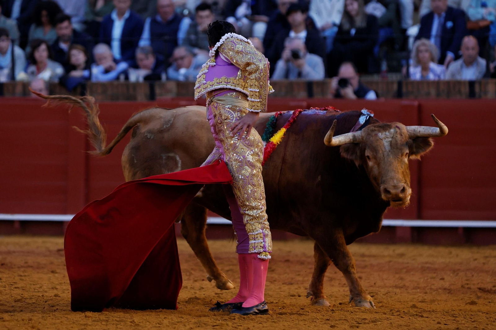 Las fotos de la corrida de David Galván, El Fandi y Ginés Marín en la Maestranza