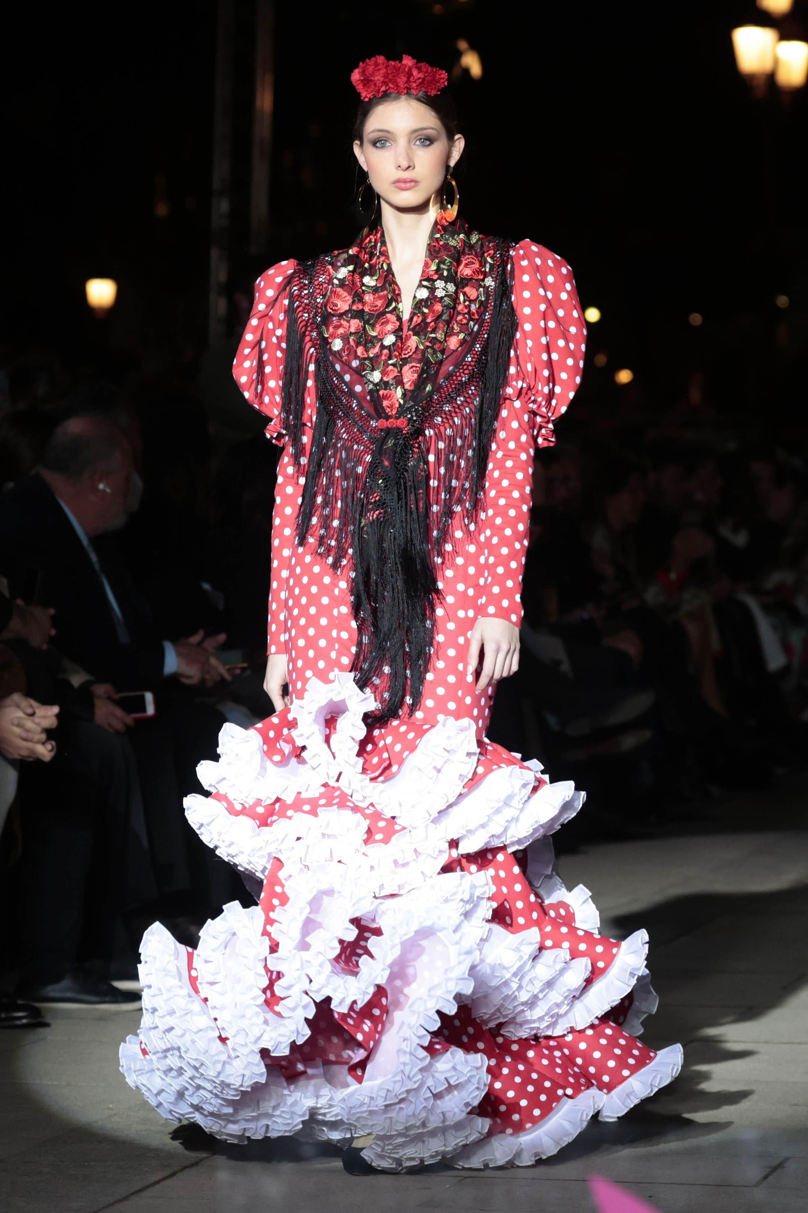 El desfile Andalucía es flamenca en el Palacio de San Telmo, todas las fotos