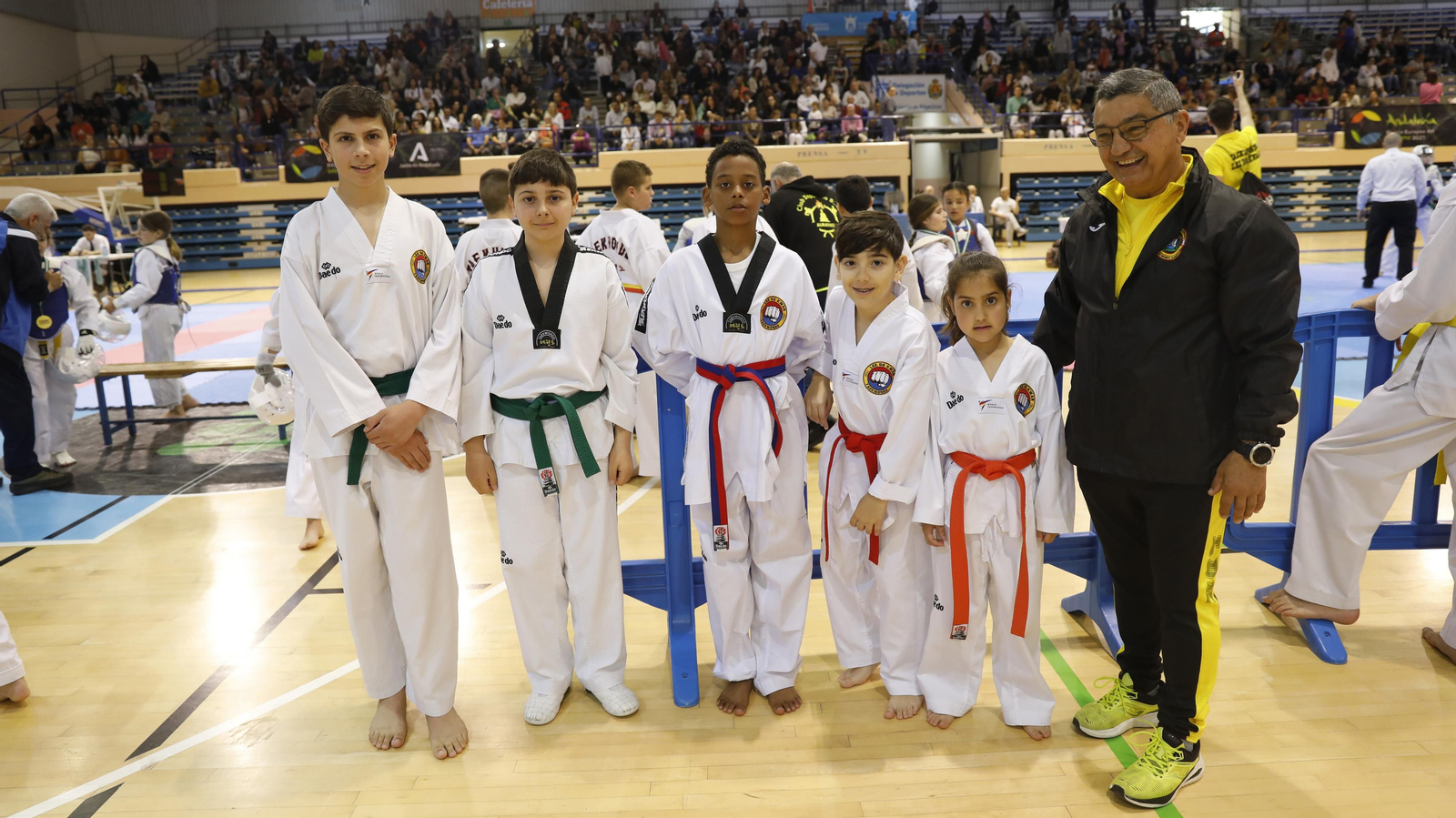 Jornada de torneo base de taekwondo olímpico