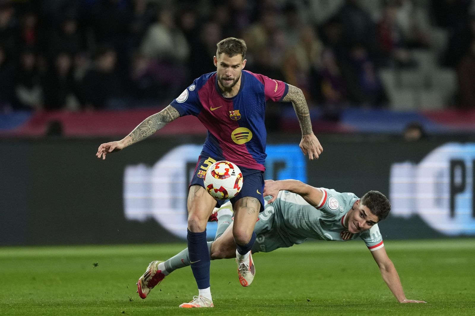 Las fotos del espectacular Barcelona - Atlético de Madrid