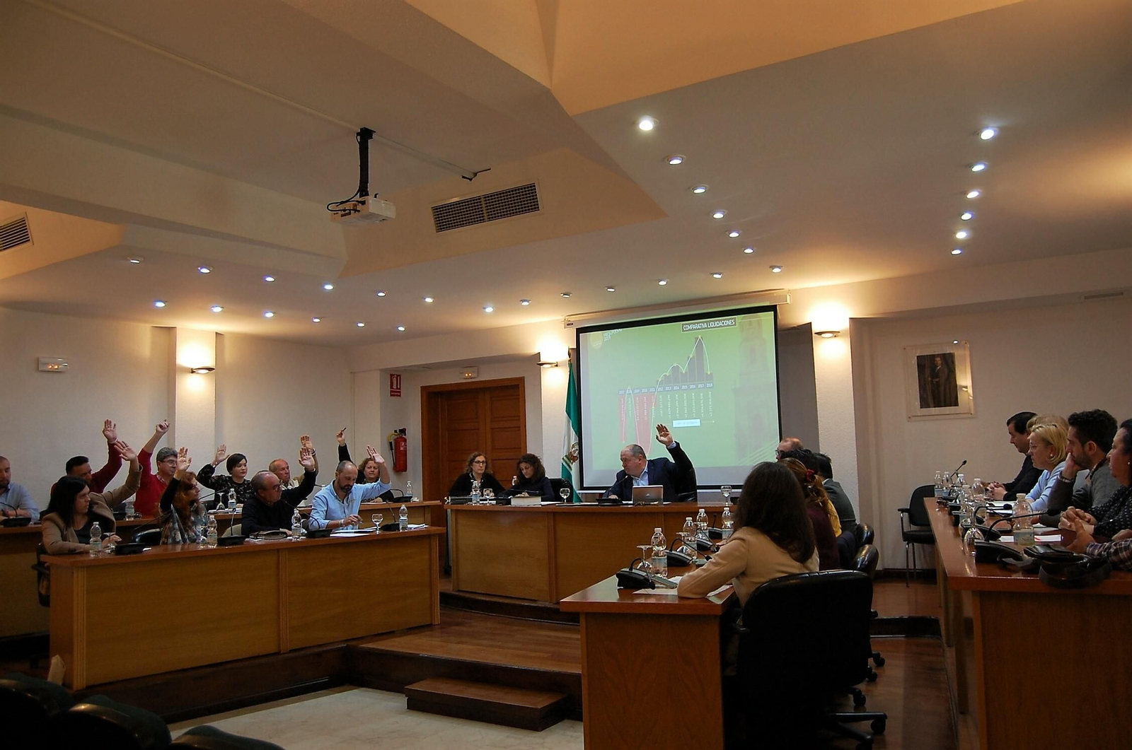 Un momento de la sesión plenaria en Los Barrios.