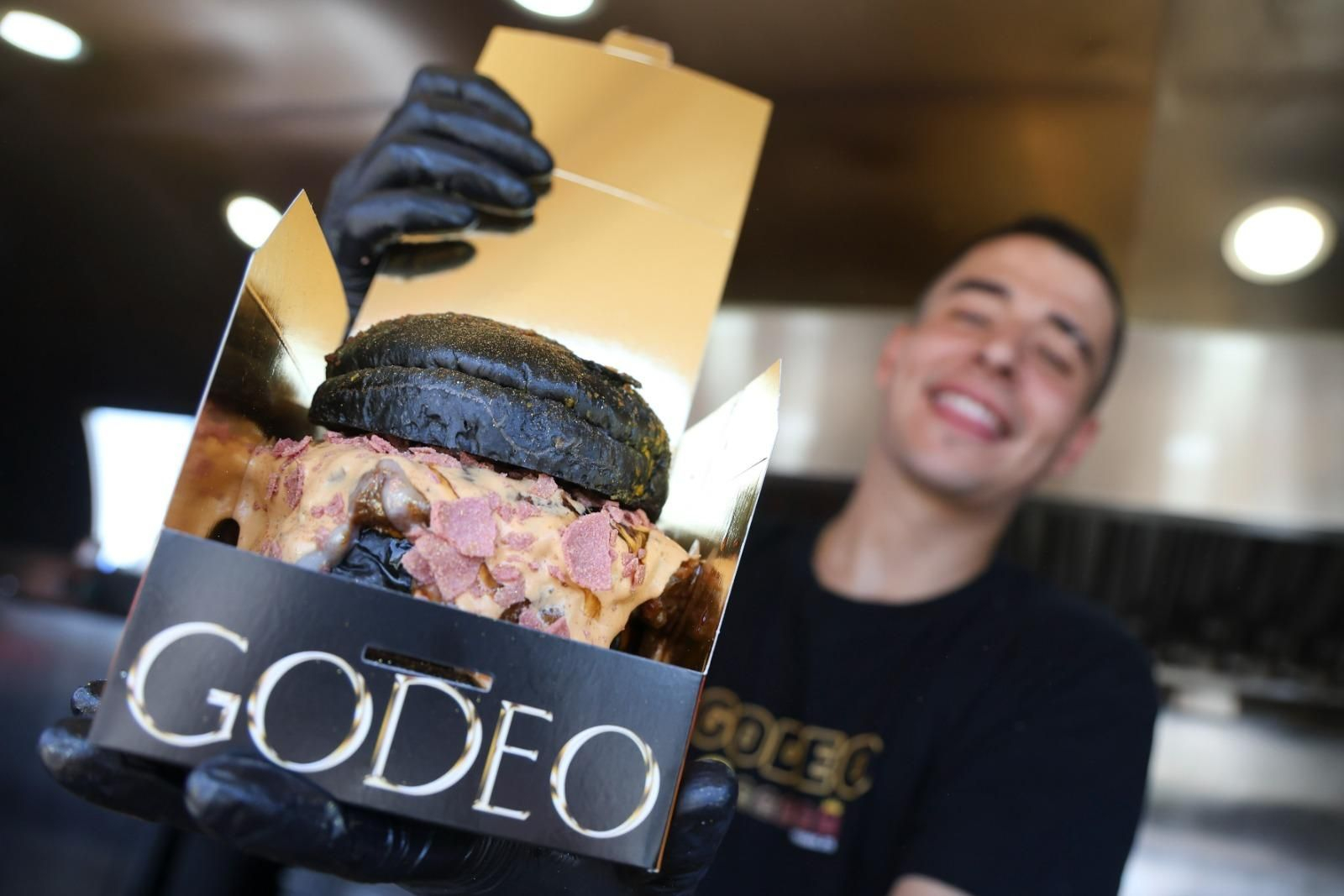 The Champions Burger arranca en Málaga, en imágenes