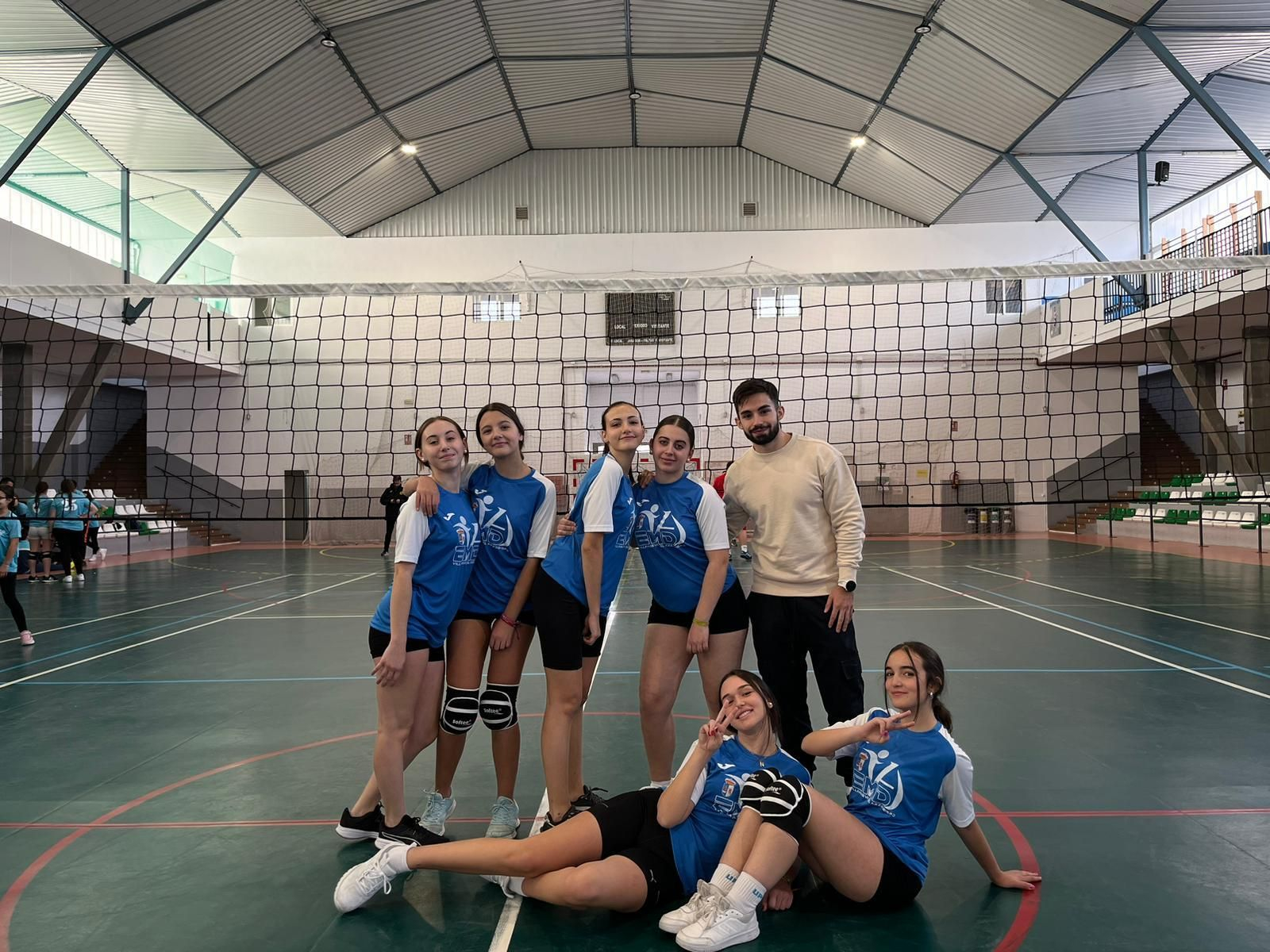 Equipo de voleibol mixto.