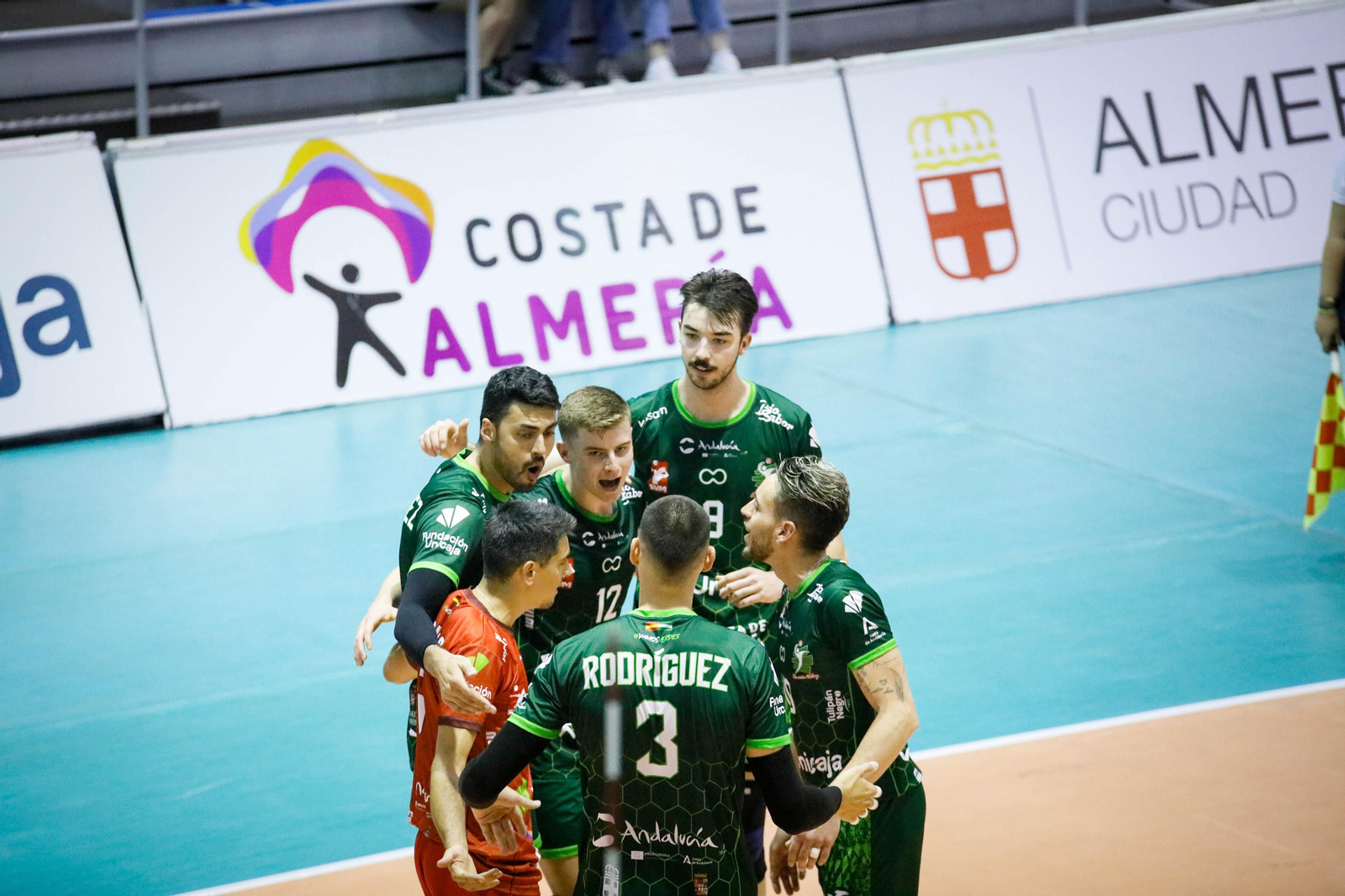 Imágenes del partido entre Unicaja Almería y Grupo Herce Soria