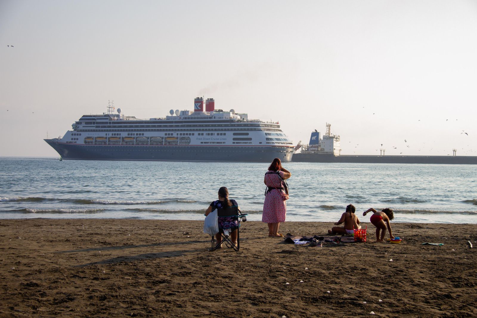 El Puerto de Motril prevé triplicar la temporada de cruceros con cerca de 19.000 cruceristas y  más de una veintena de  travesías