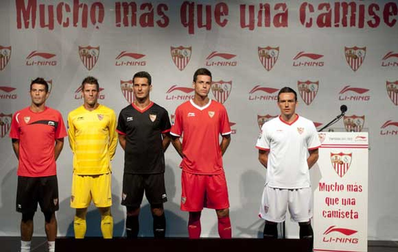 La afición, protagonista en las nuevas camisetas del Sevilla