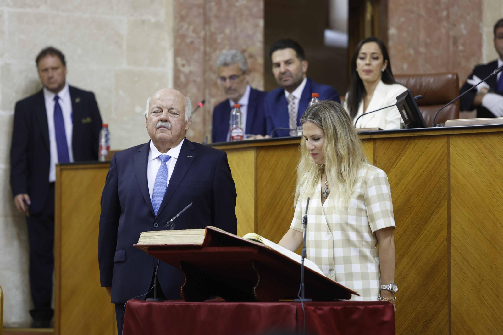 La constitución del Parlamento andaluz, todas las imágenes