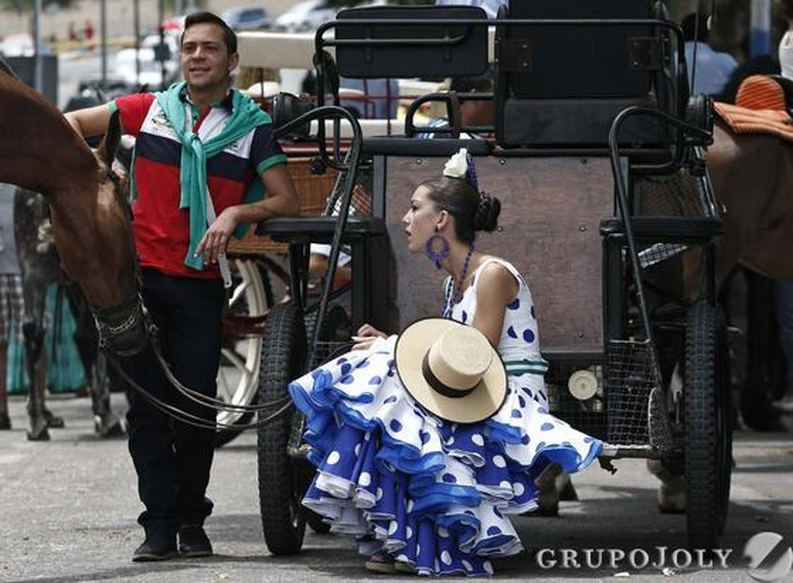 La Feria reúne a miles de personas en su jornada más esperada y en un año en el que se recuerda a Paco de Lucía

Foto: Erasmo Fenoy