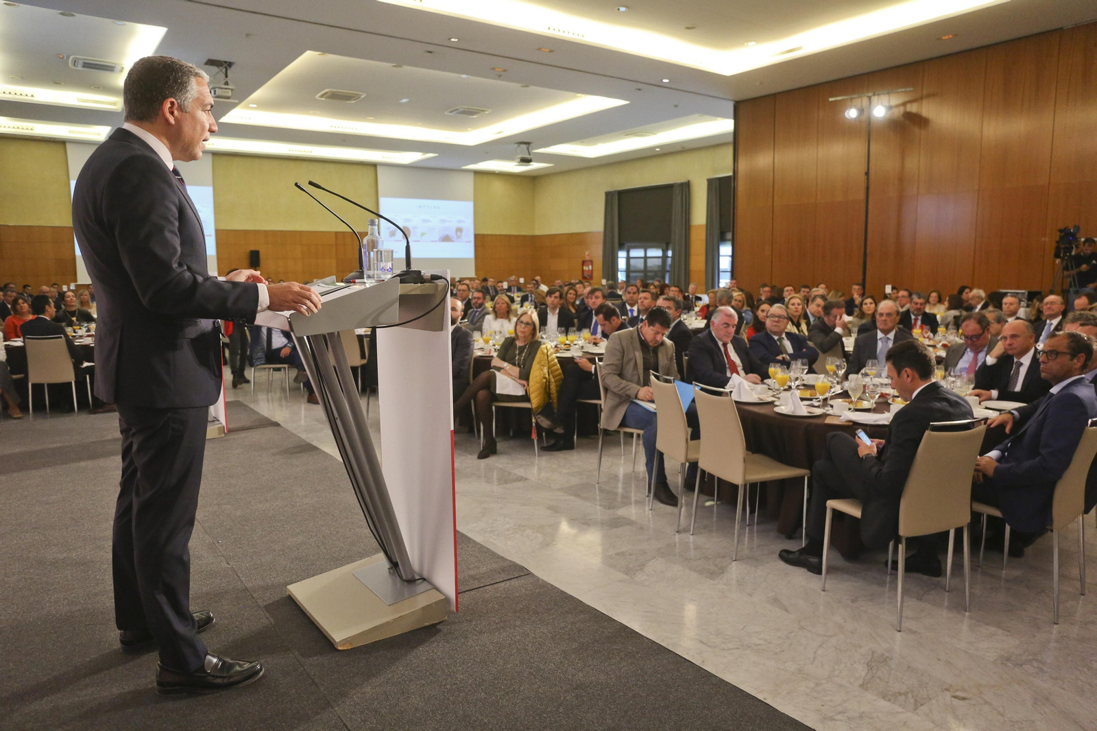 Foro Joly con Elías Bendodo
