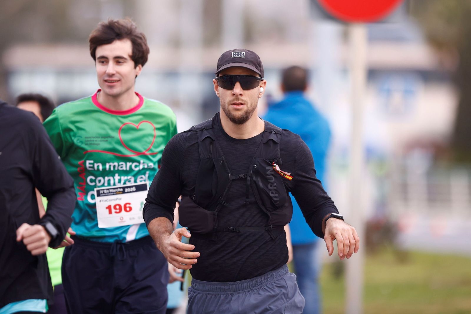 Búscate en las fotos de la Carrera contra el cáncer en Málaga