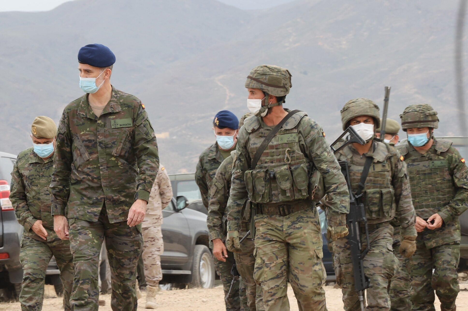 El Rey Felipe VI asiste a un ejercicio militar de la Brigada 2035 en Viator