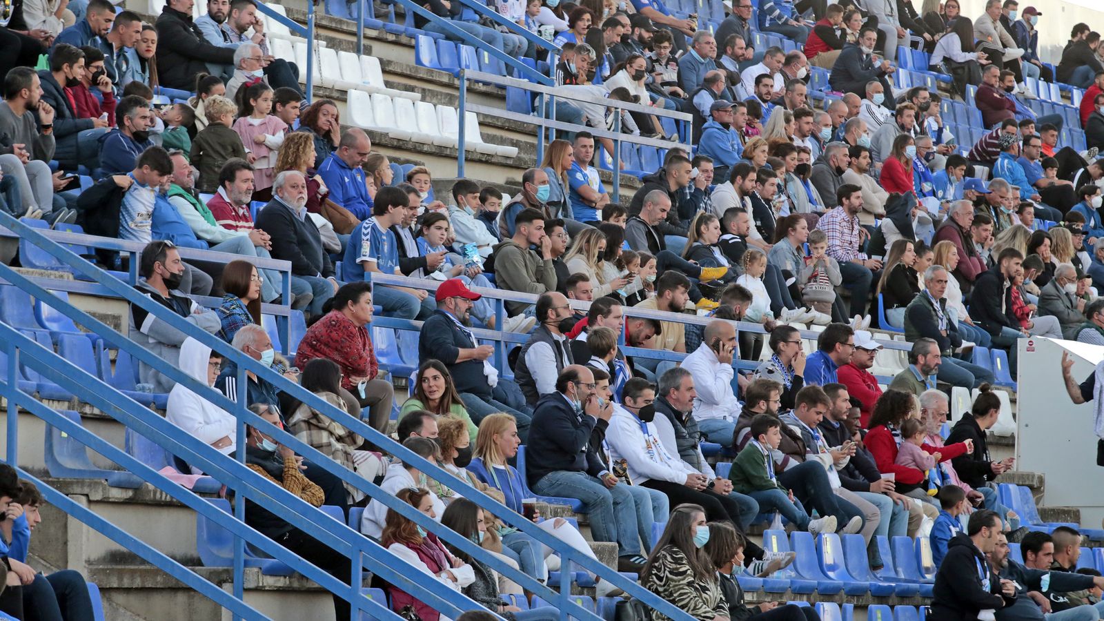 Imágenes del Xerez CD y el CD Rota en el Pedro S. Garrido