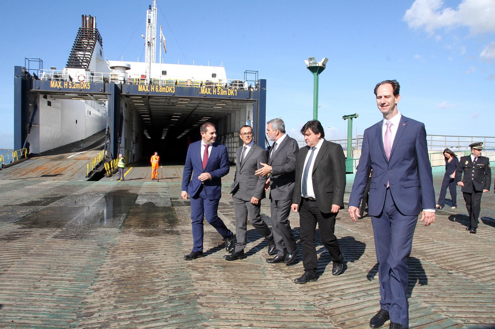 Balearia,  Fred Olsen y el Puerto de Huelva presentan la nueva línea entre Huelva y Canarias, en imágenes