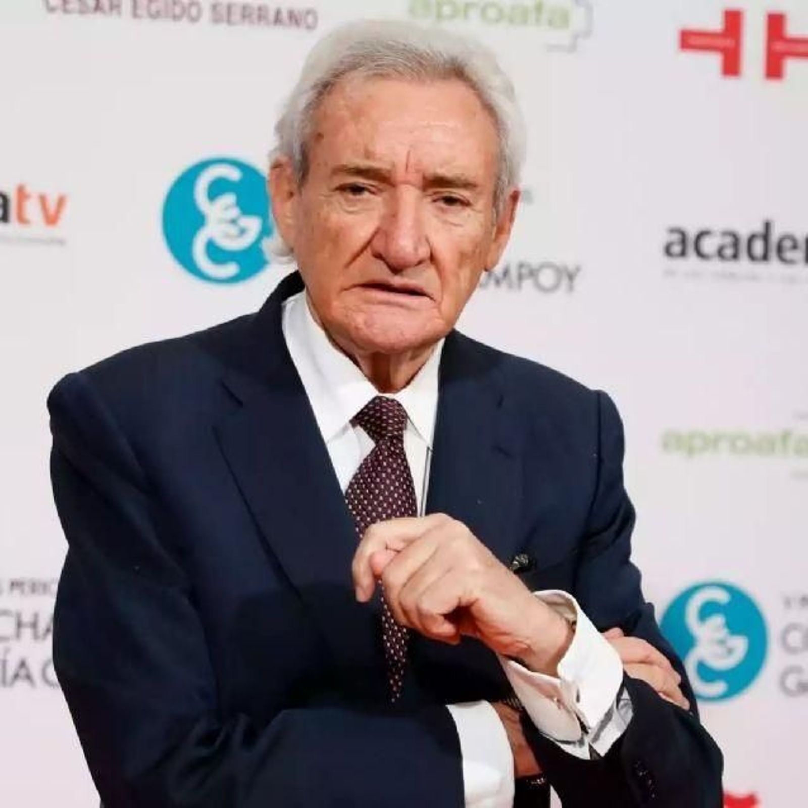 Luis del Olmo no pudo acudir a recoger la Antena de Oro por una caída fortuita en el baño de su vivienda.