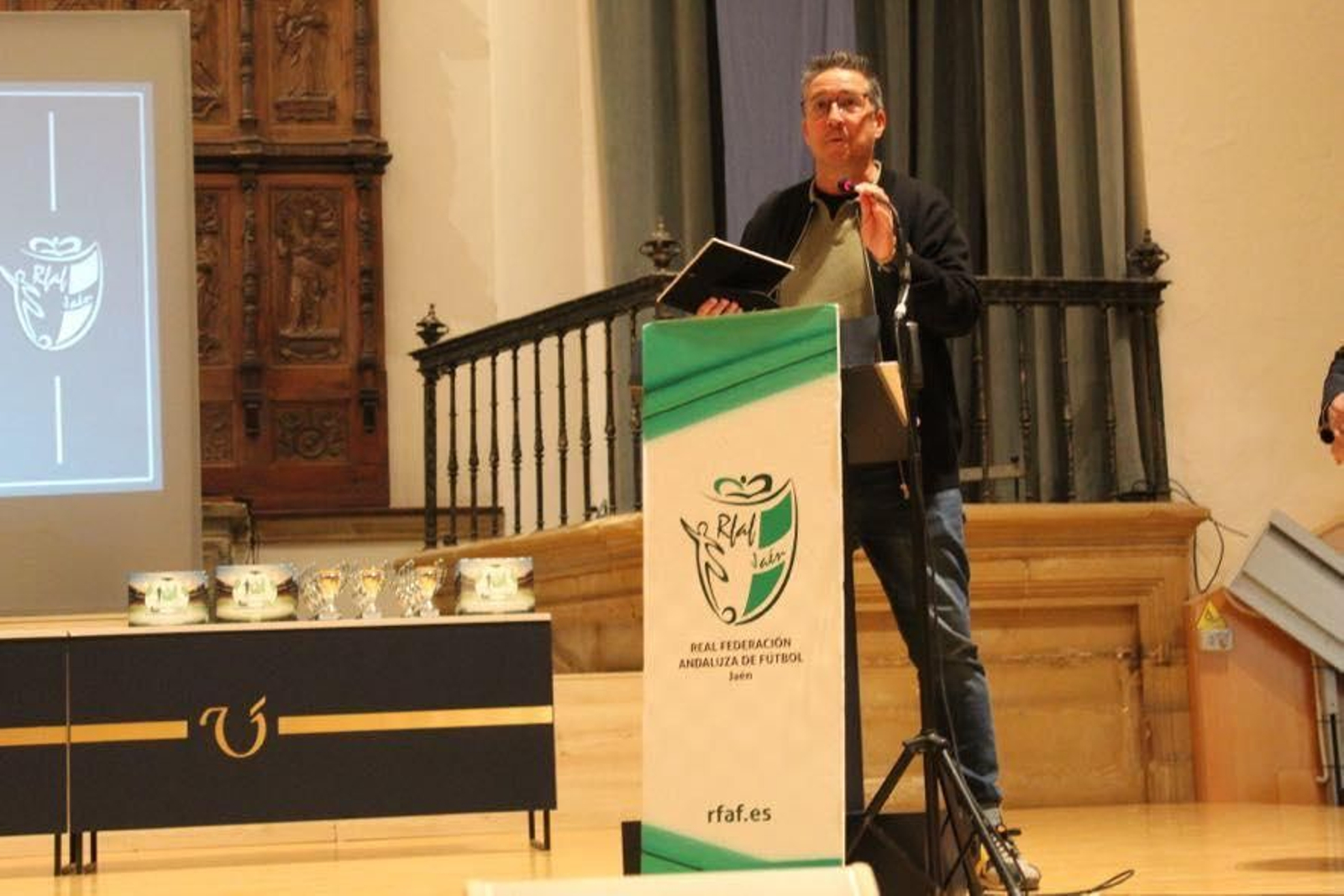 La gala Juego Limpio 2024-2025 de la Federación Jiennense de Fútbol, en imágenes