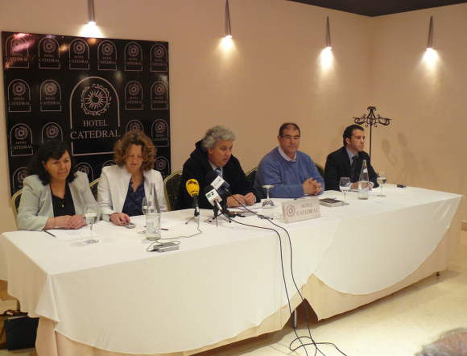 Solicitan el desmantelamiento de las torretas de la línea "Los Naranjos-Vera"