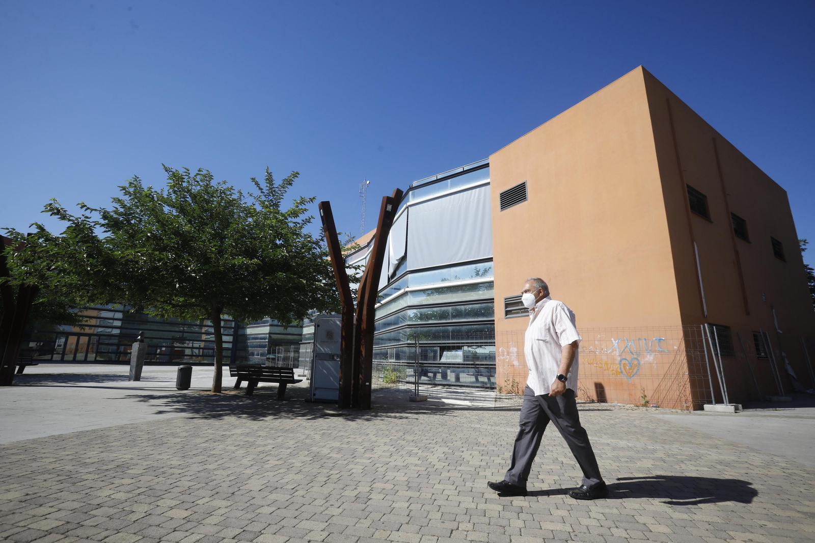 Un recorrido en fotografías por El Higuerón, uno de los barrios más pobres de Córdoba