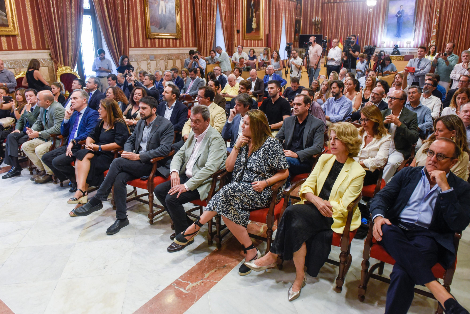 La presentación de la portada de la Feria de Sevilla 2024, en imágenes