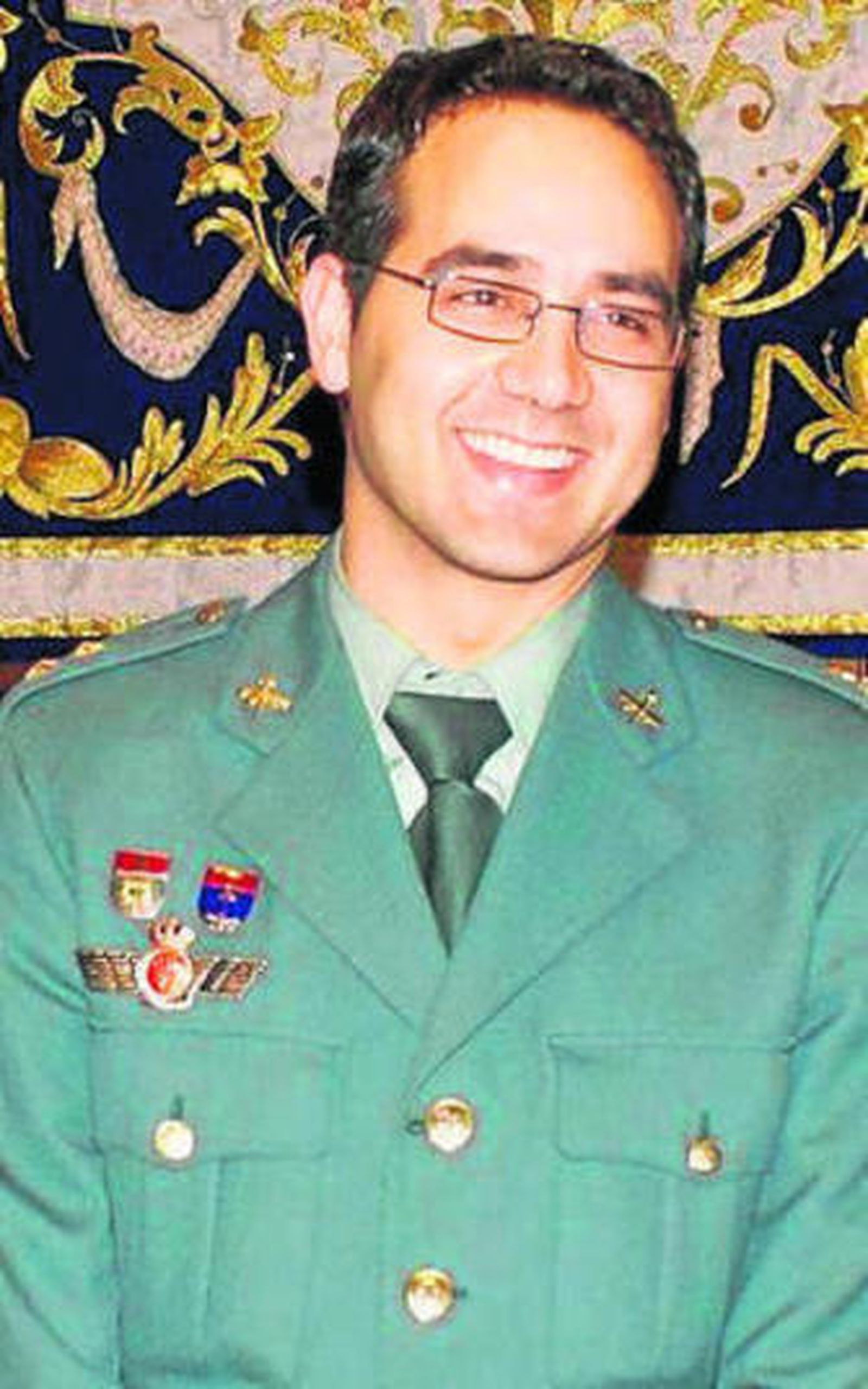 El capitán, en el Ayuntamiento.