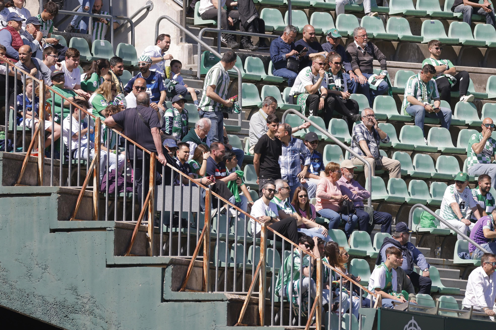 Búscate en las fotos del Betis-Mallorca