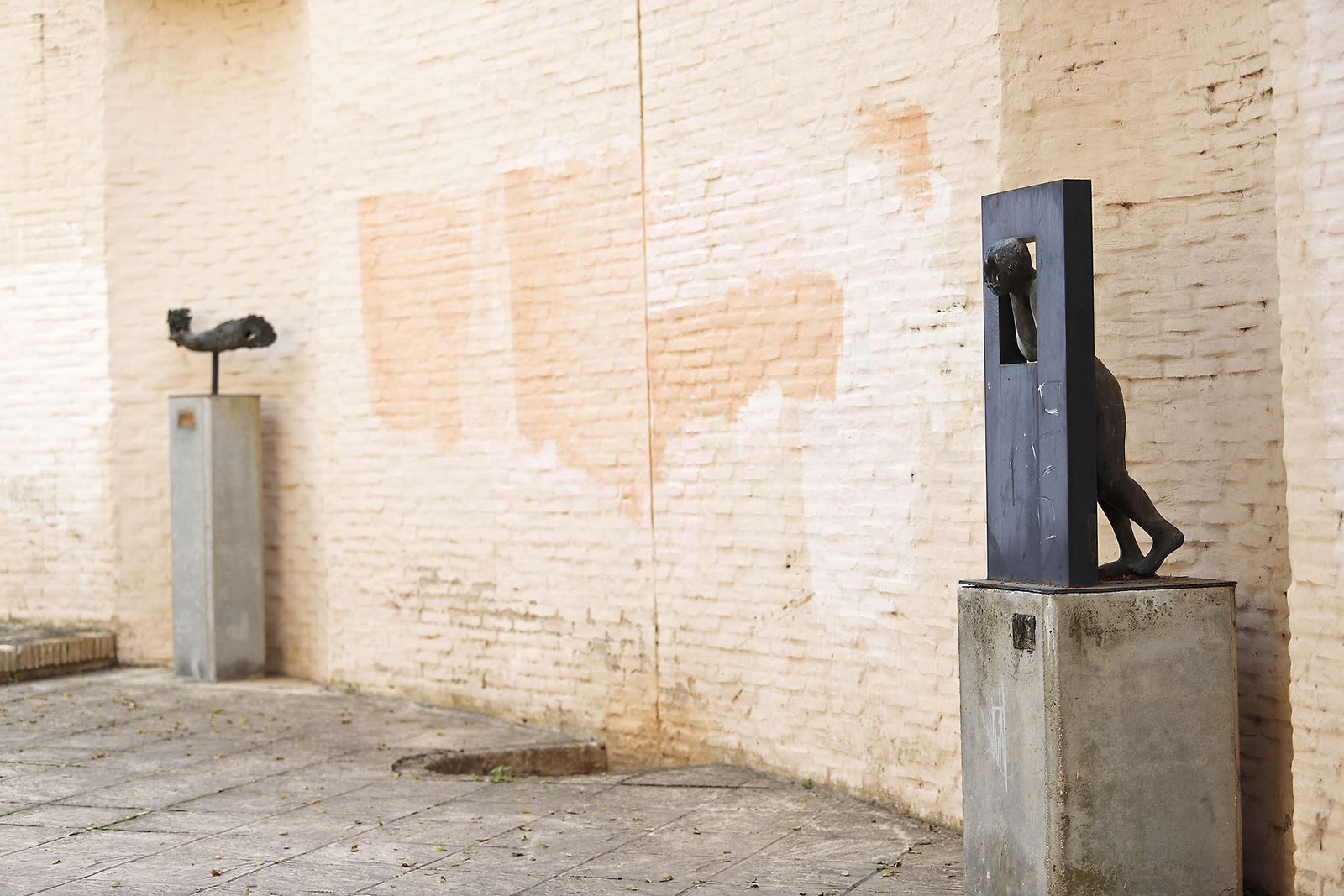 Imágenes del actual estado de las esculturas del museo al aire libre de Huelva