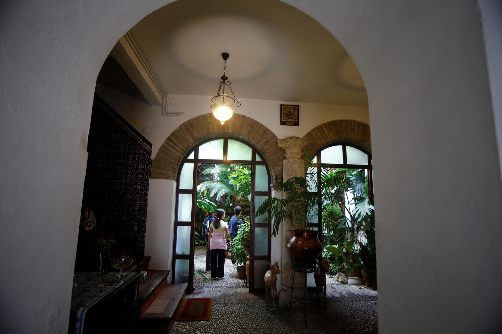 Los patios de Córdoba de la ruta Judería-San Francisco, en imágenes